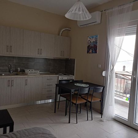 Katerina Apartment Nea Plagia Esterno foto