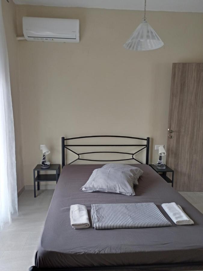 Katerina Apartment Nea Plagia Esterno foto